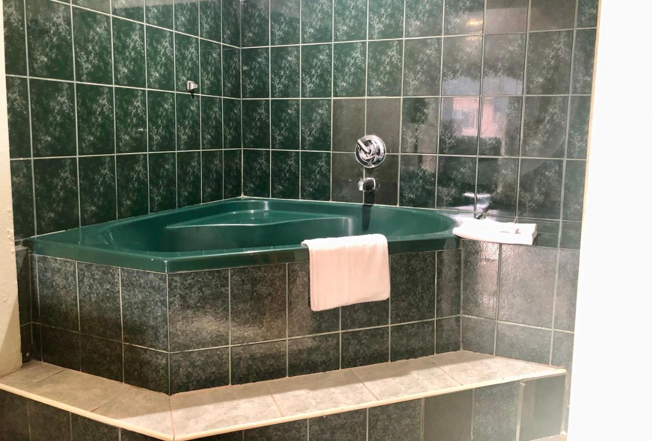 La Petite Rouge Motel Сан-Диего Экстерьер фото